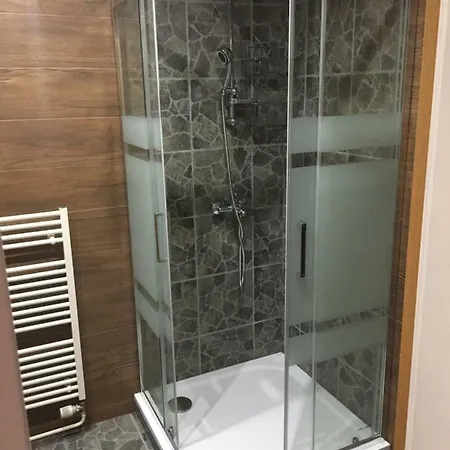 Apartman Pod Slavkovskym Stitom Lejlighed *